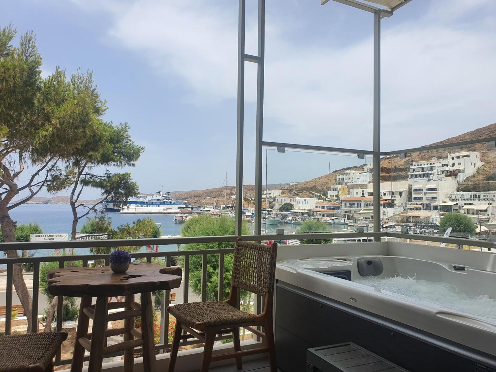 Sapphire Kythnos Suites Mérichas 外观 照片